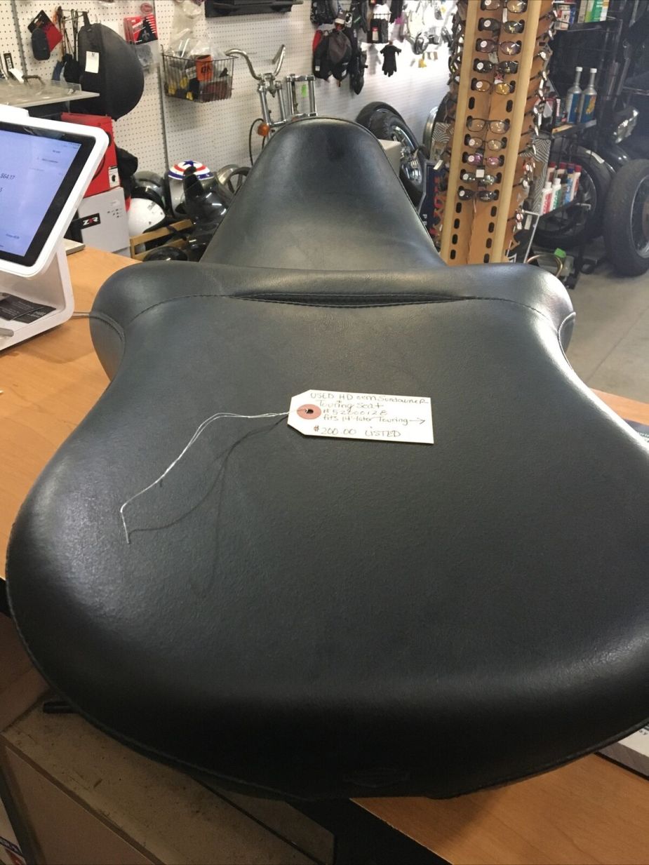 Harley Davidson Oem Sundowner Touring Seat, Harley Davidson OEM Sundowner Touring Seat #52000128: Ultimate Comfort for Your Ride, Knobtown Cycle
