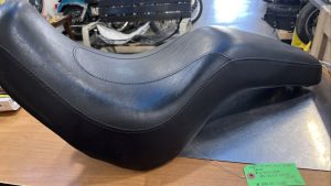 Harley Davidson oem Seat Softail Deuce #91806-00A