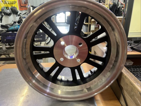 Harley Davidson oem TRI-Glide Rear Wheel #83327-09 - Image 8