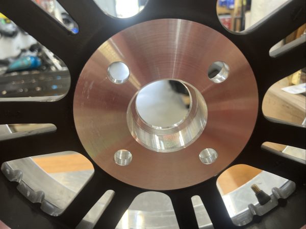 Harley Davidson oem TRI-Glide Rear Wheel #83327-09 - Image 9