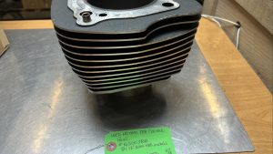 Harley Davidson oem M8 Cylinder Rear #16500388