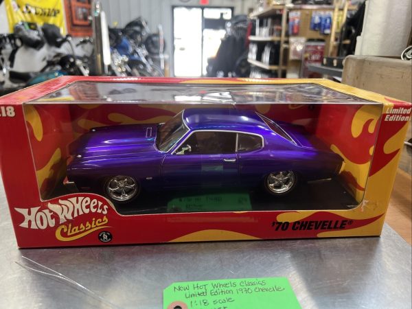 Hot Wheels Classics Limited Edition 1970 Chevelle - Image 4