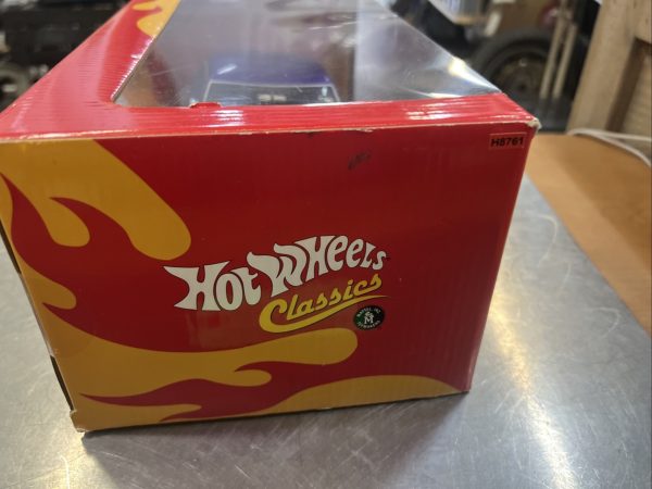 Hot Wheels Classics Limited Edition 1970 Chevelle - Image 7